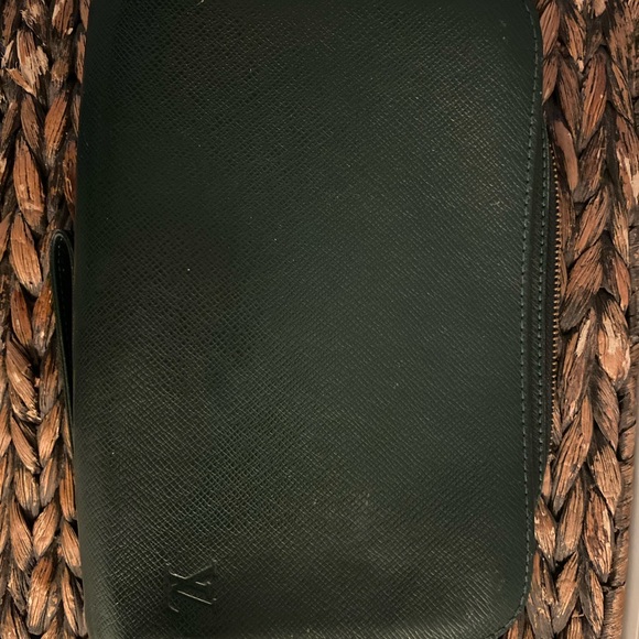 Louis Vuitton Green Epi Leather Pouch - Picture 5 of 7